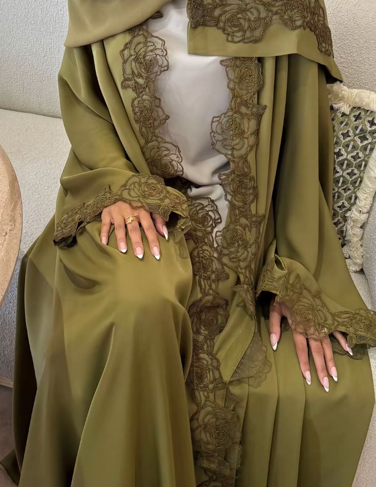 LACE ABAYA